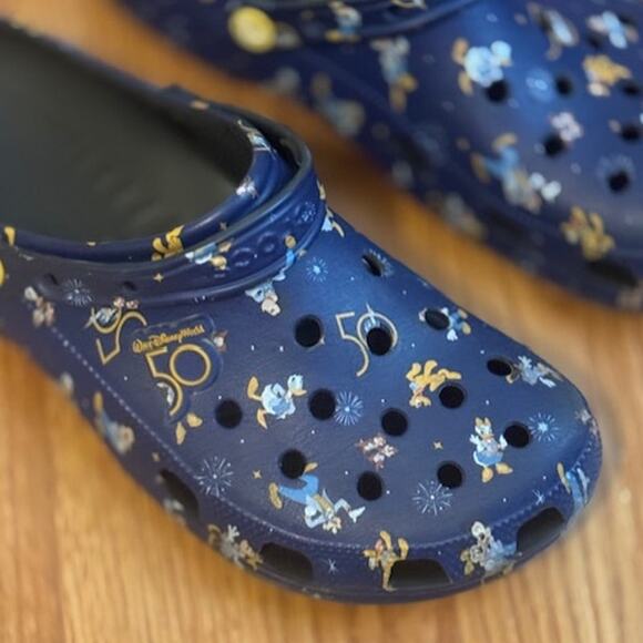 Disney x Crocs 2021 Walt Disney World 50th Anniversary Crocs M11/W13 - Picture 2 of 12